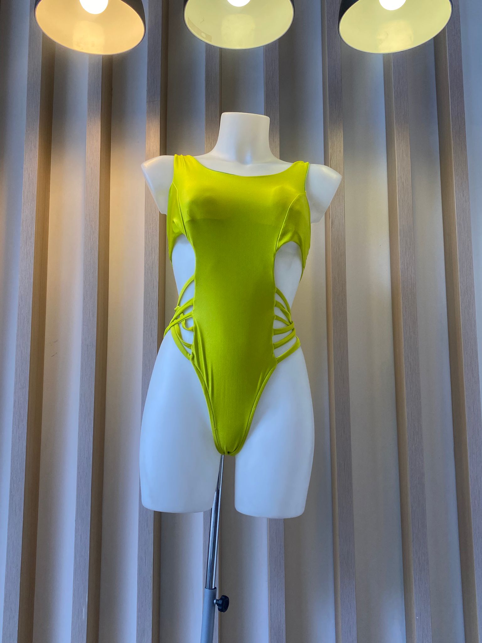 Capri side cut out trikini (MAR-2011)