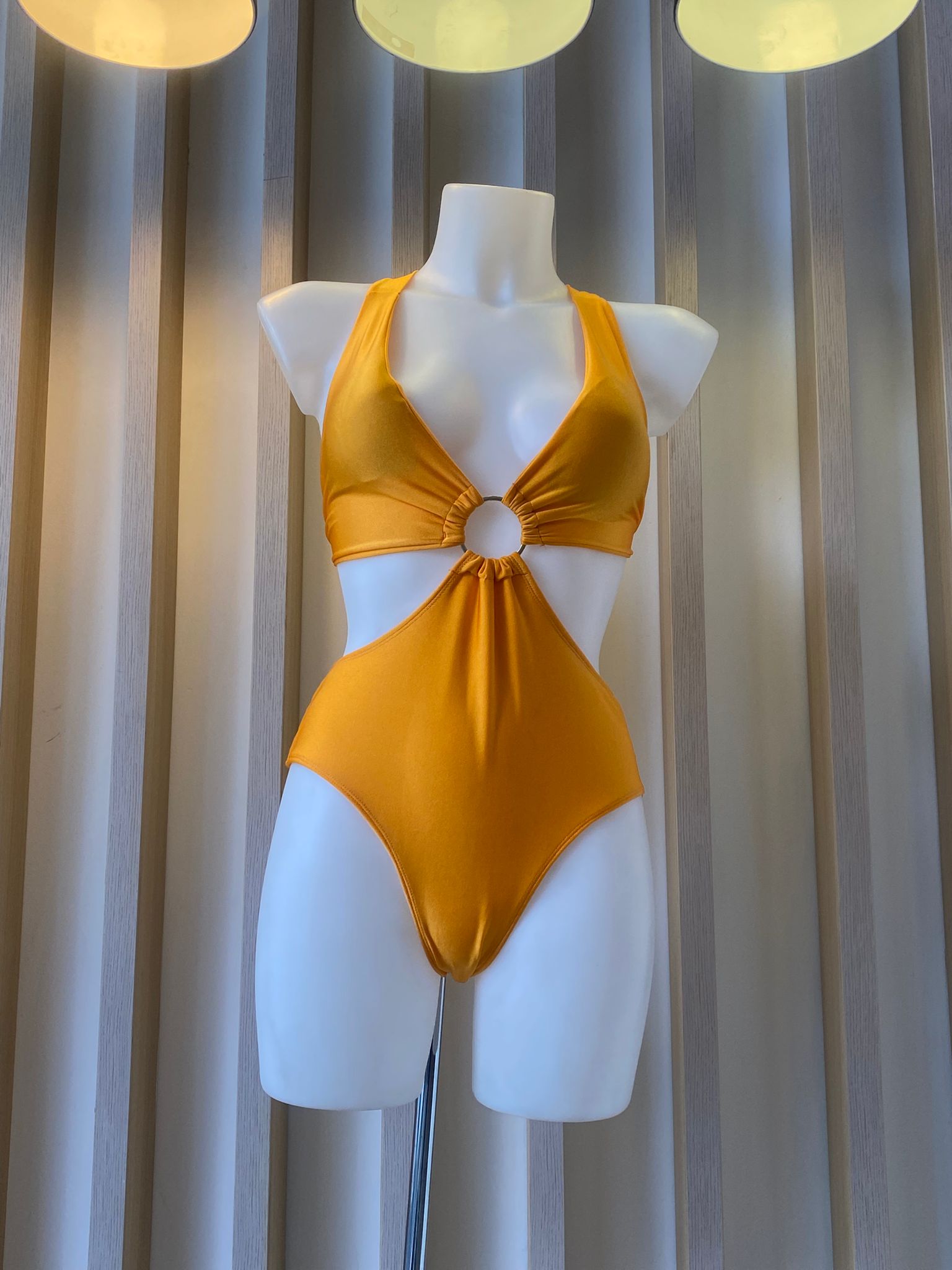 Island glow trikini ring detail (MAR-2002)