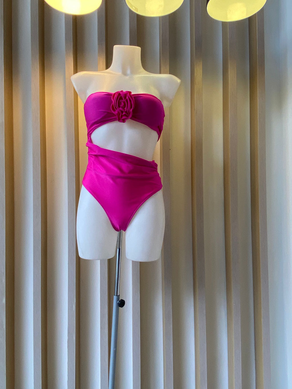 Strapless Rose Petal Side-Lock Bikini  (MAR-2019)