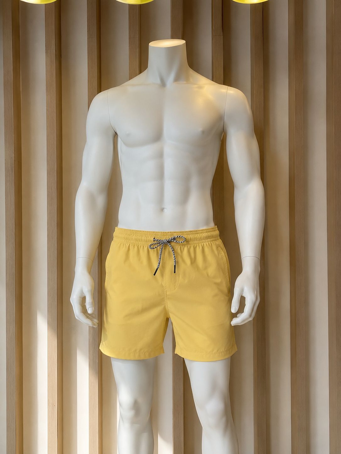 short man yellow (MAR-7001)